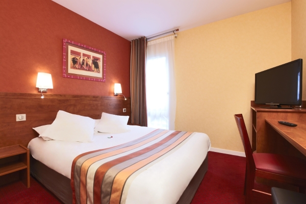 Hotel Kyriad - Nimes Ouest